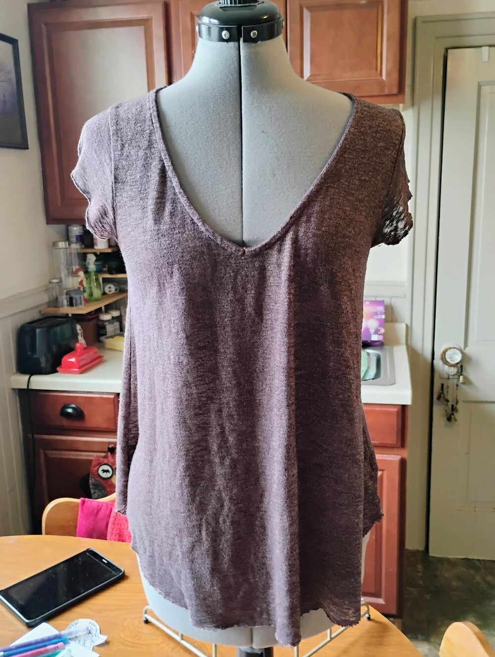 Women's Mauve Short-Sleeve V-Neck Top